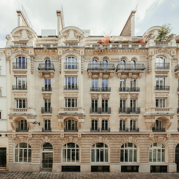 Estée Lauder opens innovative Fragrance Atelier within its new La Maison des Parfums in Paris Estée Lauder opens innovative Fragrance Atelier within its new La Maison des Parfums in Paris