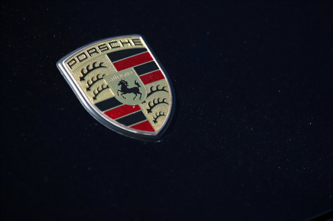 Ex-McLaren boss could take the wheel at Porsche Ex-McLaren boss could take the wheel at Porsche
