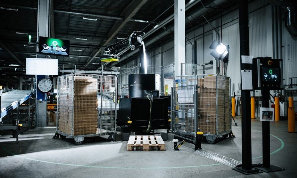 H&M & IKEA sign robotics pact with Sweden’s Rebl Industries H&M & IKEA sign robotics pact with Sweden’s Rebl Industries