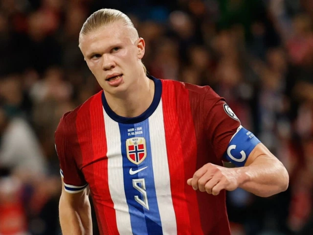 Haaland fires Norway closer to World Cup as Italy stay in hunt | The Express Tribune