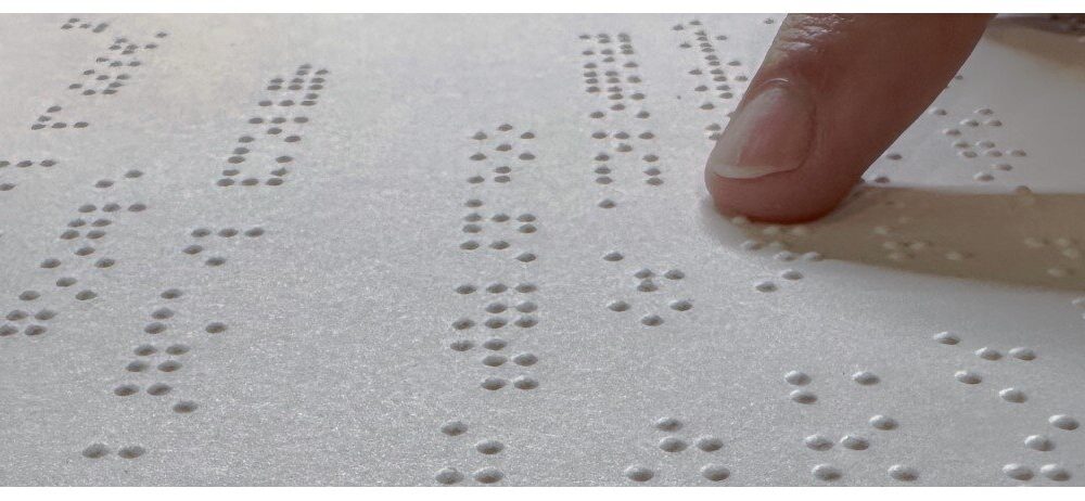 How blind and low-vision users manage their passwords