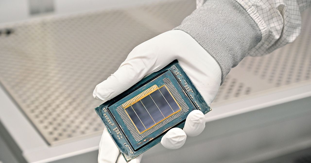 Inside Intel’s Hail Mary to Reclaim Chip Dominance Inside Intel’s Hail Mary to Reclaim Chip Dominance