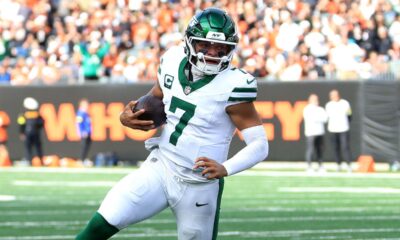 Jets’ Justin Fields reveals why he was ‘crying on the ground’ in closet before first win of season Jets’ Justin Fields reveals why he was ‘crying on the ground’ in closet before first win of season