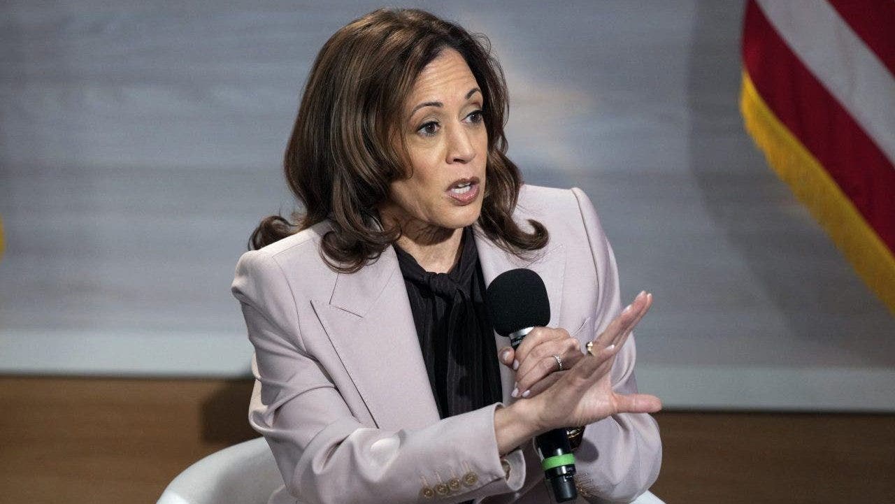 Kamala Harris hosts WNBA player to discuss alleged conversation with league commissioner Kamala Harris hosts WNBA player to discuss alleged conversation with league commissioner