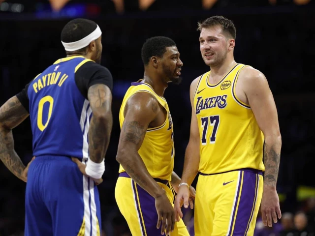Lakers feel lack of LeBron in NBA season-opening loss | The Express Tribune Lakers feel lack of LeBron in NBA season-opening loss | The Express Tribune