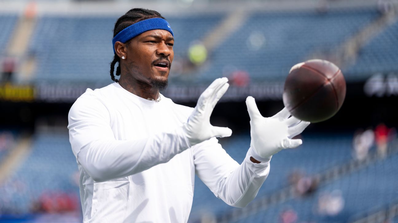 ‘Leave no crumbs’: Stefon Diggs rebounded from injury and found a fit with Patriots