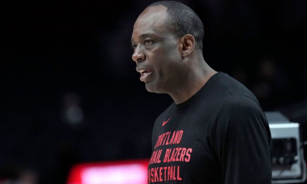 Longtime NBA assistant Rogers joins Memphis staff