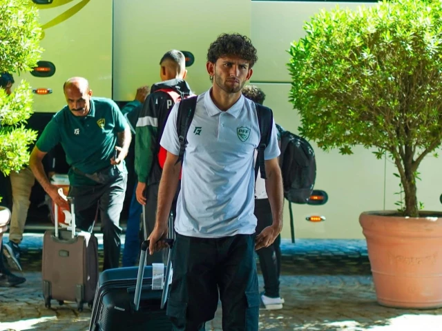 Pakistan arrives in Kuwait for AFC Asian Cup qualifier against Afghanistan | The Express Tribune Pakistan arrives in Kuwait for AFC Asian Cup qualifier against Afghanistan | The Express Tribune