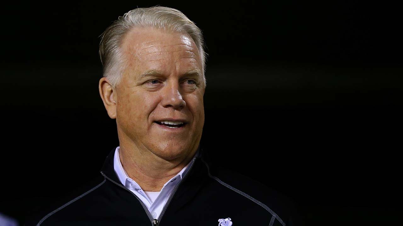 Radio host Boomer Esiason takes on-air jab at Yankees broadcaster Suzyn Waldman Radio host Boomer Esiason takes on-air jab at Yankees broadcaster Suzyn Waldman