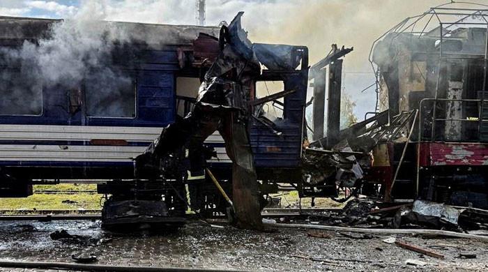 Russian strike hits train station in Ukraine, killing one and injuring 30 Russian strike hits train station in Ukraine, killing one and injuring 30