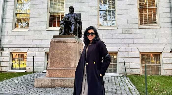 Sonya Hussyn manifests ‘student version’ of herself in dreamy Harvard post Sonya Hussyn manifests ‘student version’ of herself in dreamy Harvard post