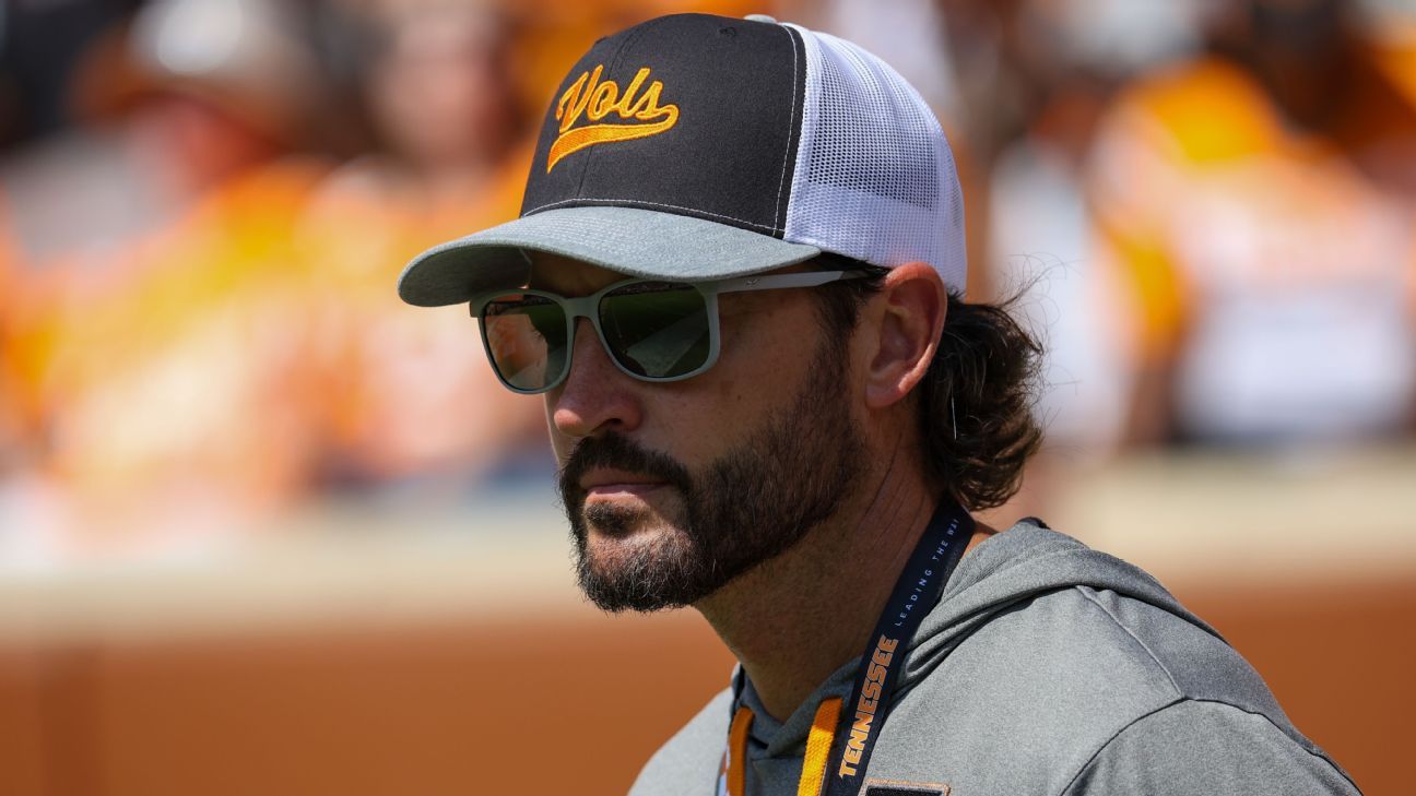 Sources: Vols’ Vitello favorite to land Giants job Sources: Vols’ Vitello favorite to land Giants job