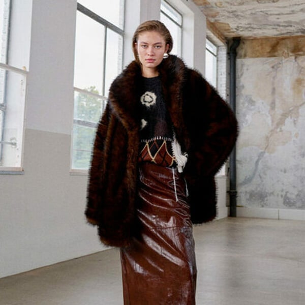 Topshop accelerates high street return with John Lewis pop-ups as soon as next week Topshop accelerates high street return with John Lewis pop-ups as soon as next week