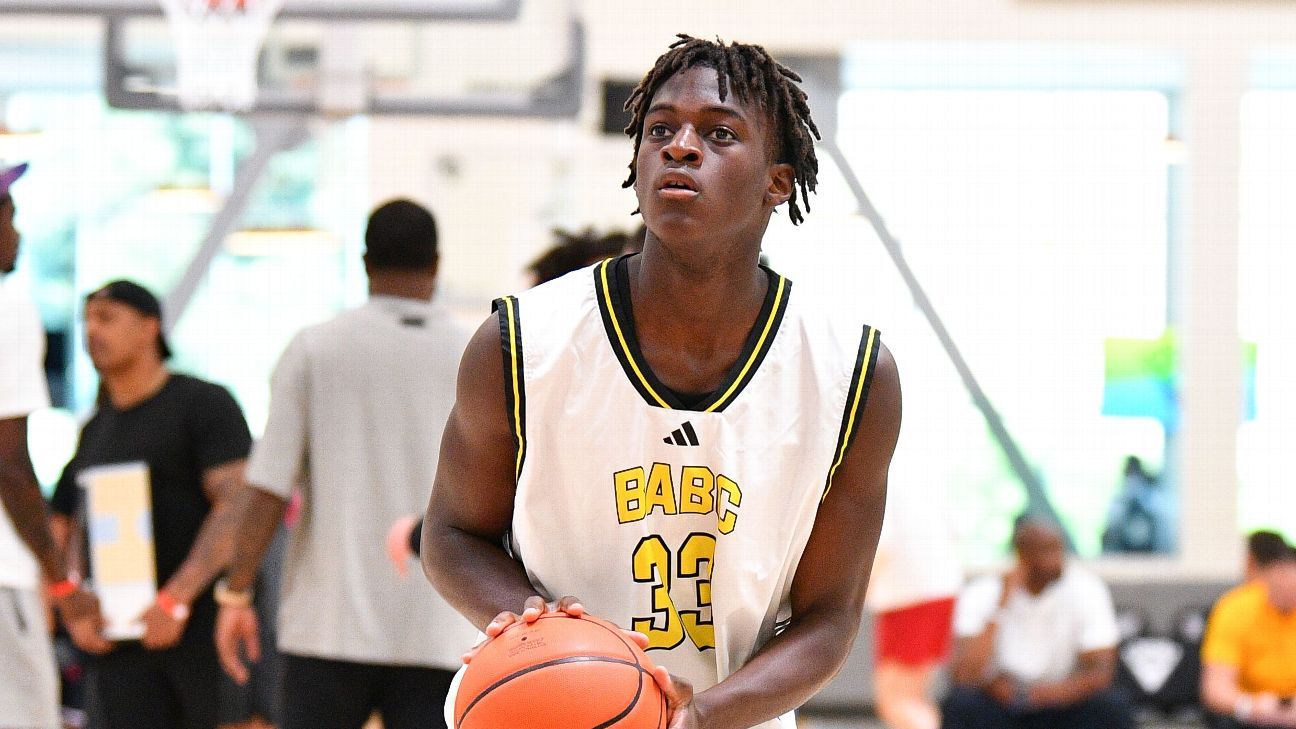 Toure (No. 35) commits to Arkansas, Coach Cal