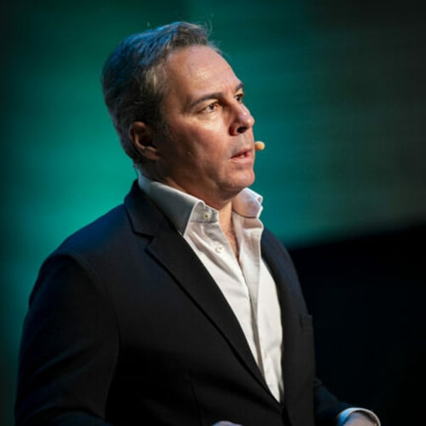 WOW expands Spain’s retail scene with Dimas Gimeno’s “phygital” vision WOW expands Spain’s retail scene with Dimas Gimeno’s “phygital” vision