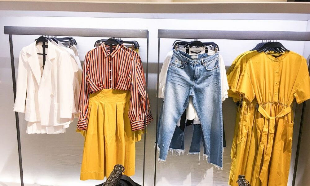 Weak demand drags Hong Kong apparel imports down 33% in Jan–Aug