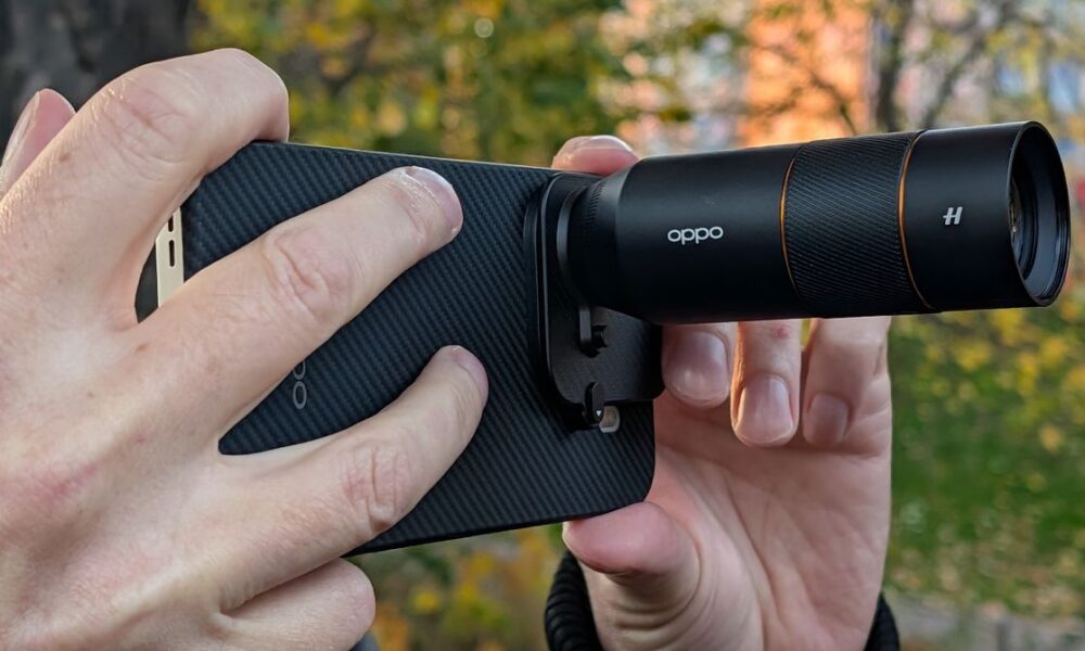 Zoom Uncomfortably Close With Oppo’s Crazy New Telephoto Lens