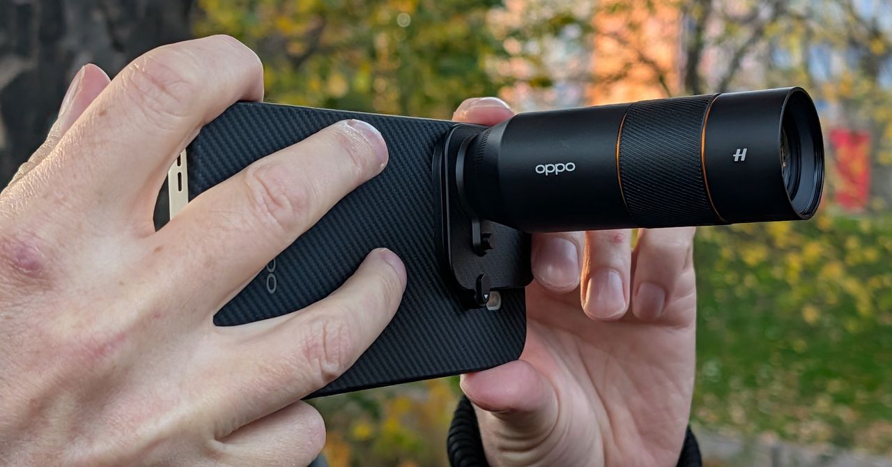 Zoom Uncomfortably Close With Oppo’s Crazy New Telephoto Lens Zoom Uncomfortably Close With Oppo’s Crazy New Telephoto Lens