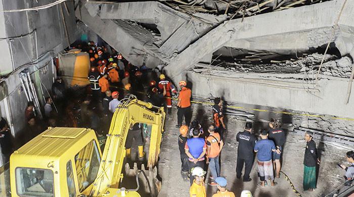 Indonesia school collapse death toll rises to 17, dozens still missing