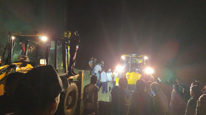 Landslide kills at least 15 bus passengers in northern India