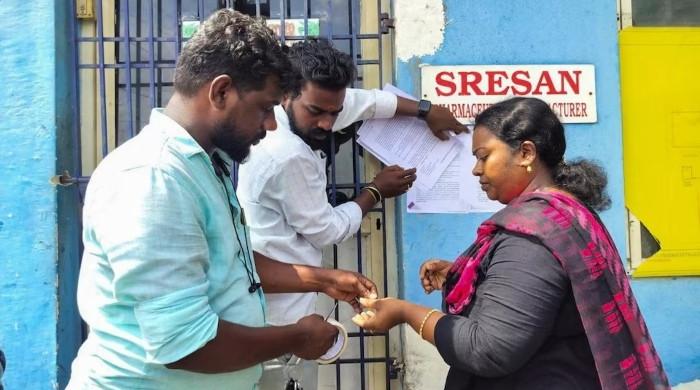 Indian police arrest owner of drug company linked to deaths of 21 children Indian police arrest owner of drug company linked to deaths of 21 children