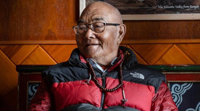 Last member of the first successful Everest expedition dies Last member of the first successful Everest expedition dies