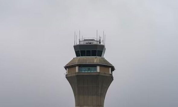 Flight delays soar past 4,300 as US govt shutdown hits Day 27