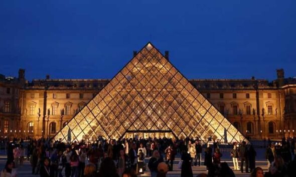 Louvre to get anti-ramming barriers by year end: minister