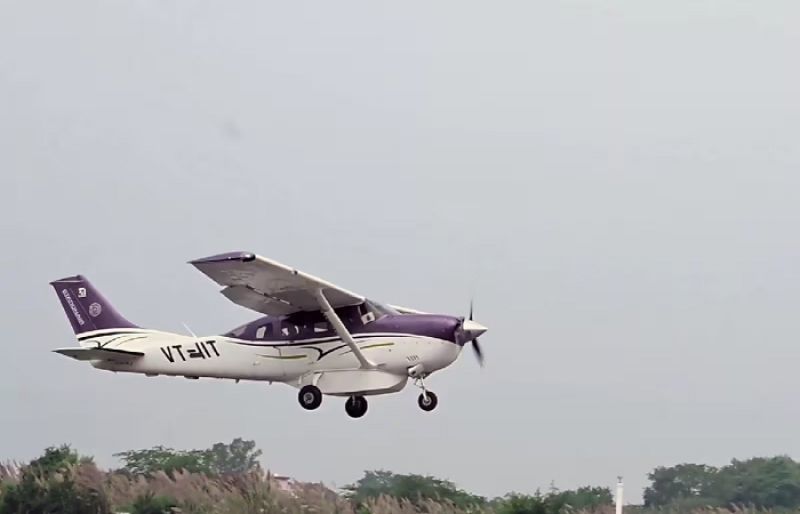 India’s Cloud Seeding Trials Criticized as ‘Costly Spectacle’ India’s Cloud Seeding Trials Criticized as ‘Costly Spectacle’