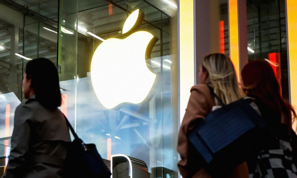 Apple Pulls China’s Top Gay Dating Apps After Government Order