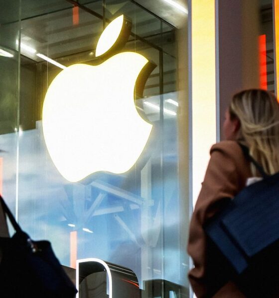 Apple Pulls China’s Top Gay Dating Apps After Government Order