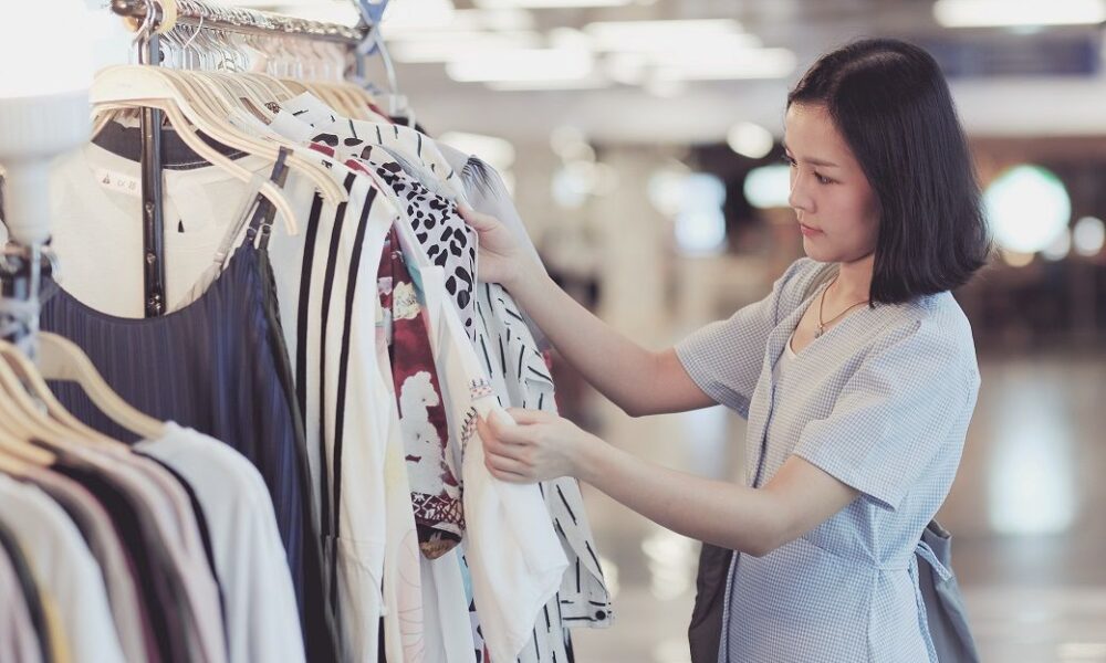 China retail sales up 4.3%, industry maintains strong 2025 momentum