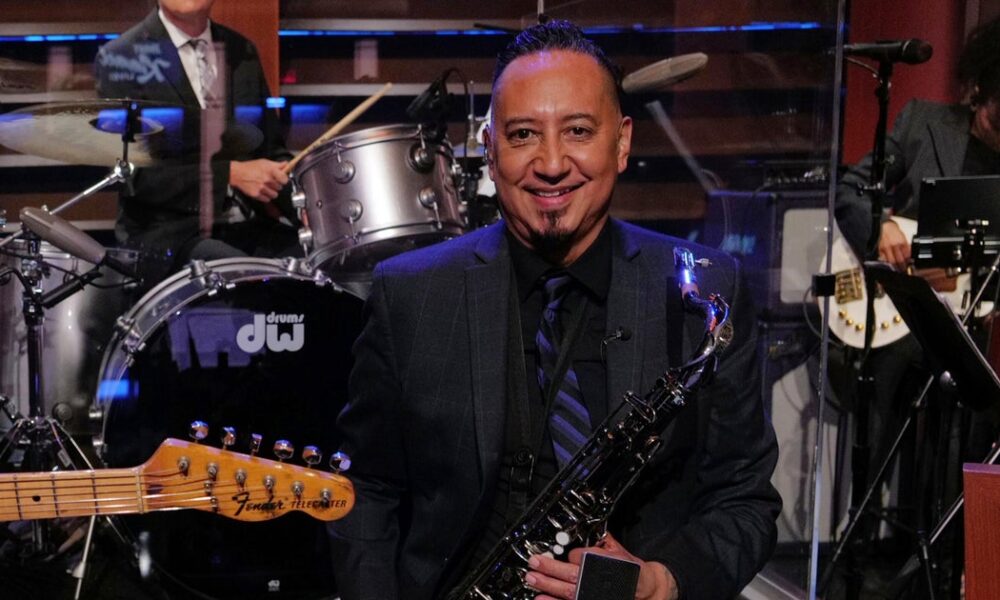 Cleto Escobedo III, “Jimmy Kimmel Live!” bandleader, dies at 59