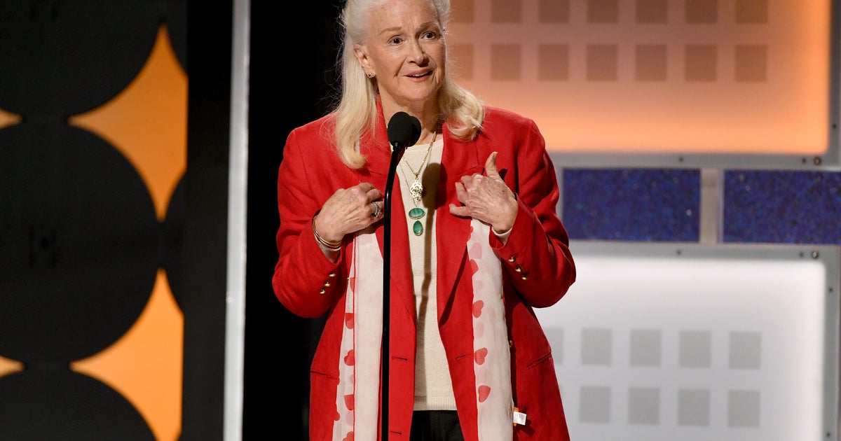 Diane Ladd, Oscar-nominated actress and mother of Laura Dern, dies at 89