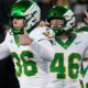 Ducks ignore ‘outside noise,’ improve CFP hopes