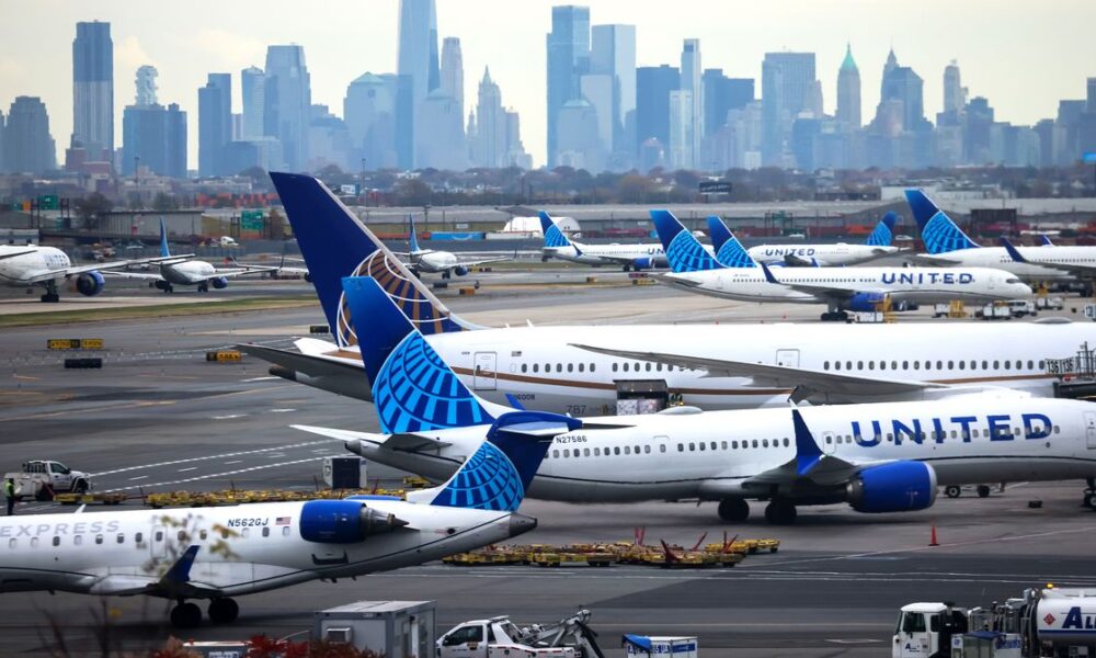 FAA’s Plan to Cut Flights Might Not Be an Utter Nightmare