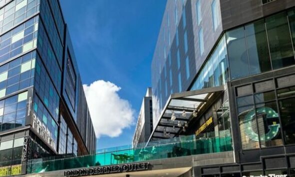 Fan Club opens London Designer Outlet pop-up for festive football season