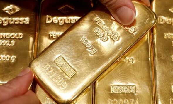 Gold holds near ,000 after China ends tax break for retailers