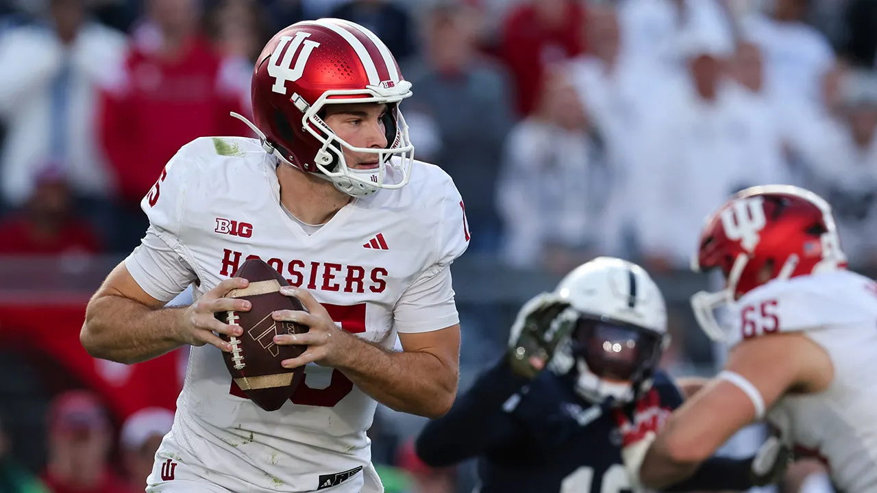 Indiana’s Fernando Mendoza ‘definitely deserves some Heisman support,’ ex-Hoosiers star says