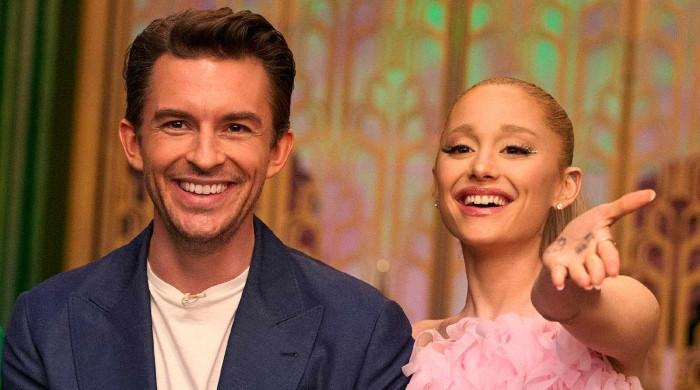 Jonathan Bailey recalls first time he met Ariana Grande