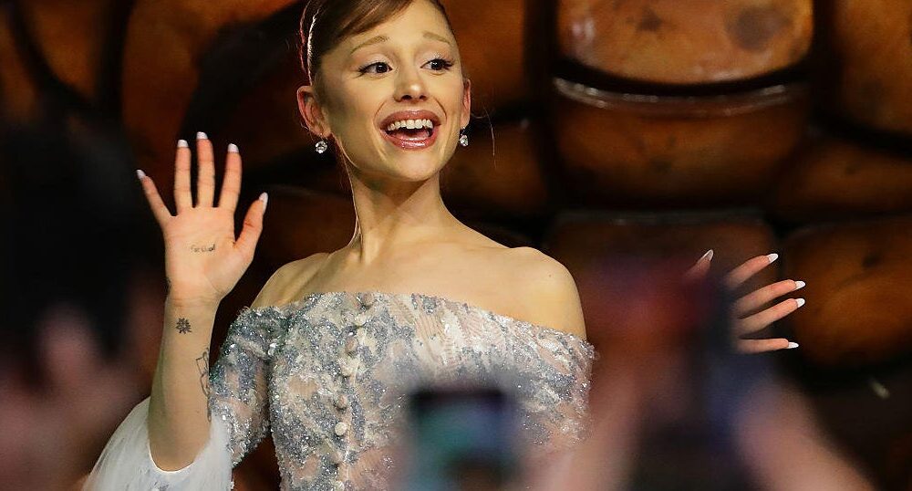 Man who rushed Ariana Grande at “Wicked: For Good” premiere deported from Singapore