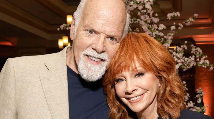 Reba McEntire details wedding plans with Rex Linn