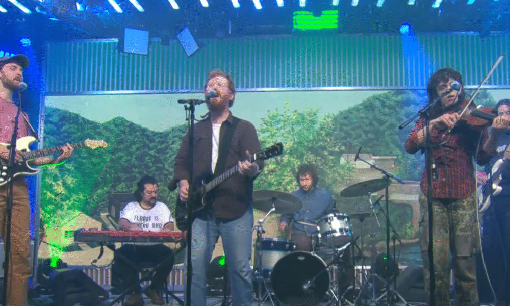 Saturday Sessions: Fust performs “Bleached”