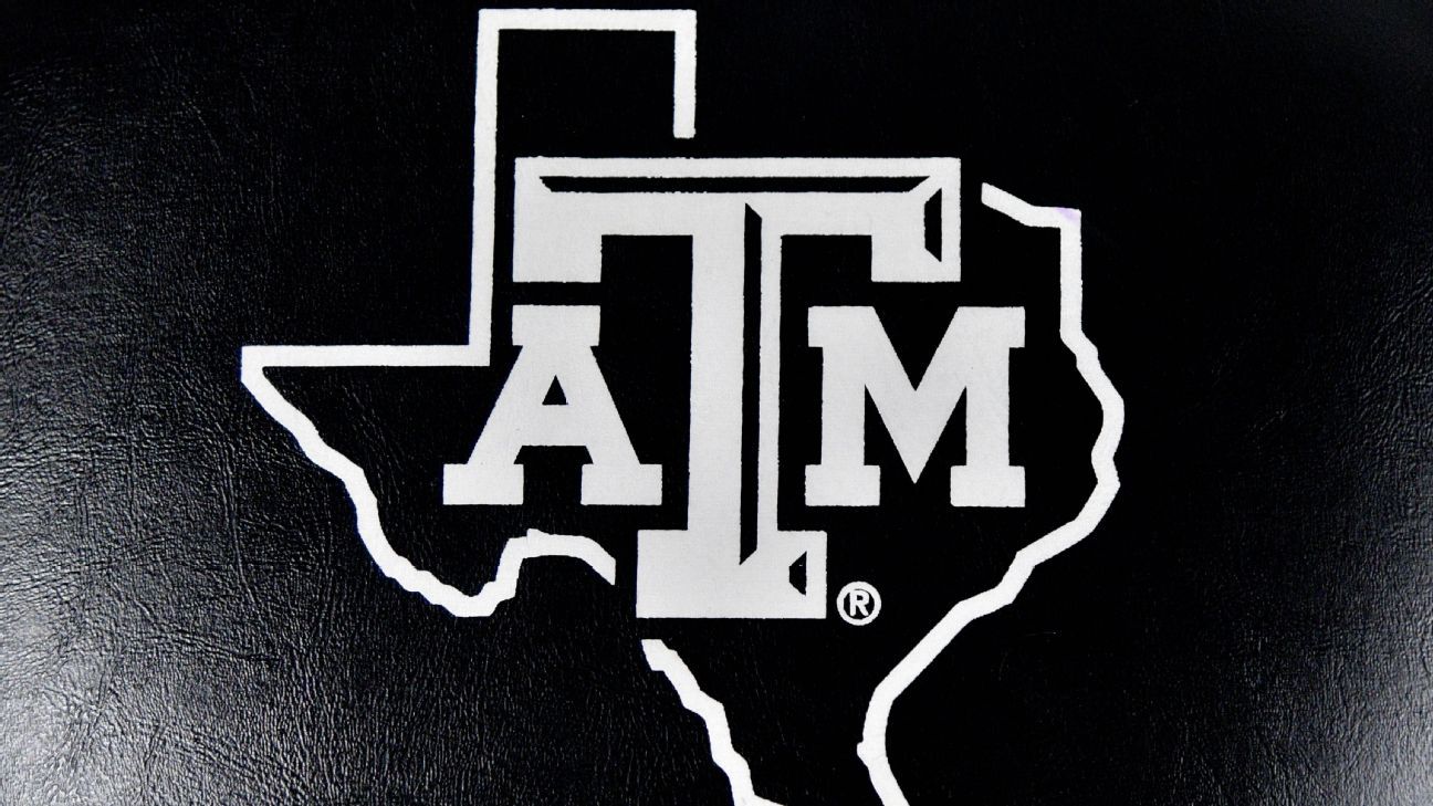 Texas A&M gives AD Alberts six-year extension