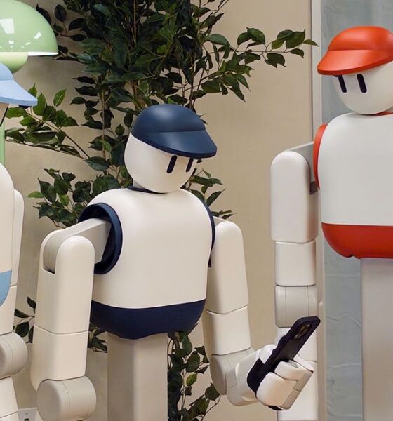 This Home Robot Clears Tables and Loads the Dishwasher All by Itself