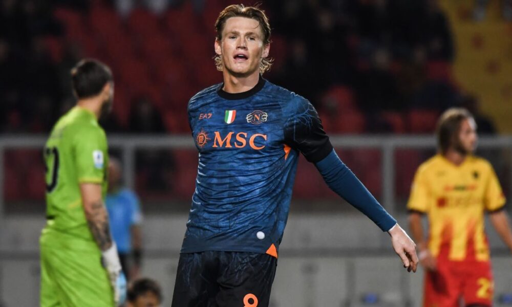 Transfer rumors, news: Man United want Scott McTominay back