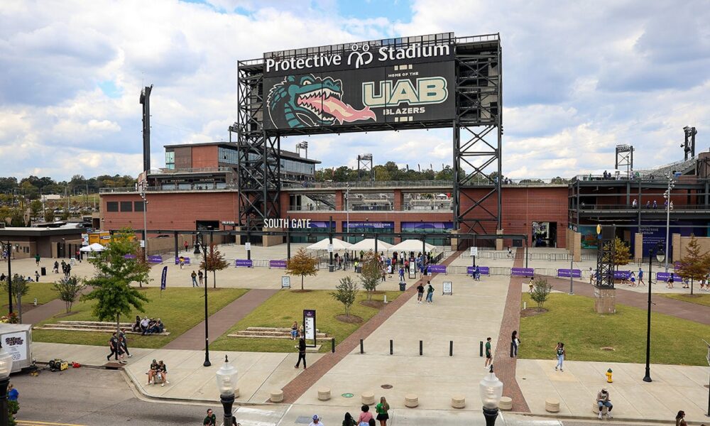 UAB football player allegedly stabs two teammates hours before scheduled game against South Florida