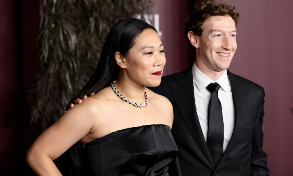 Zuckerbergs put AI at heart of pledge to cure diseases