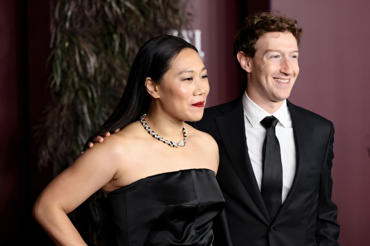 Zuckerbergs put AI at heart of pledge to cure diseases
