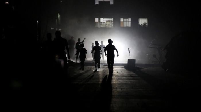 Unexploded bombs sow fear among Gazans under fragile truce Unexploded bombs sow fear among Gazans under fragile truce